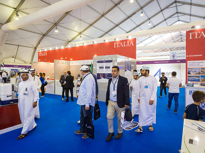 فخامة الأداء والتصميم الإيطالي تجذب الأنظار في معرض دبي العالمي للقوارب